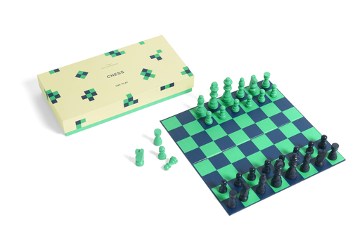 HAY PLAY Chess Green